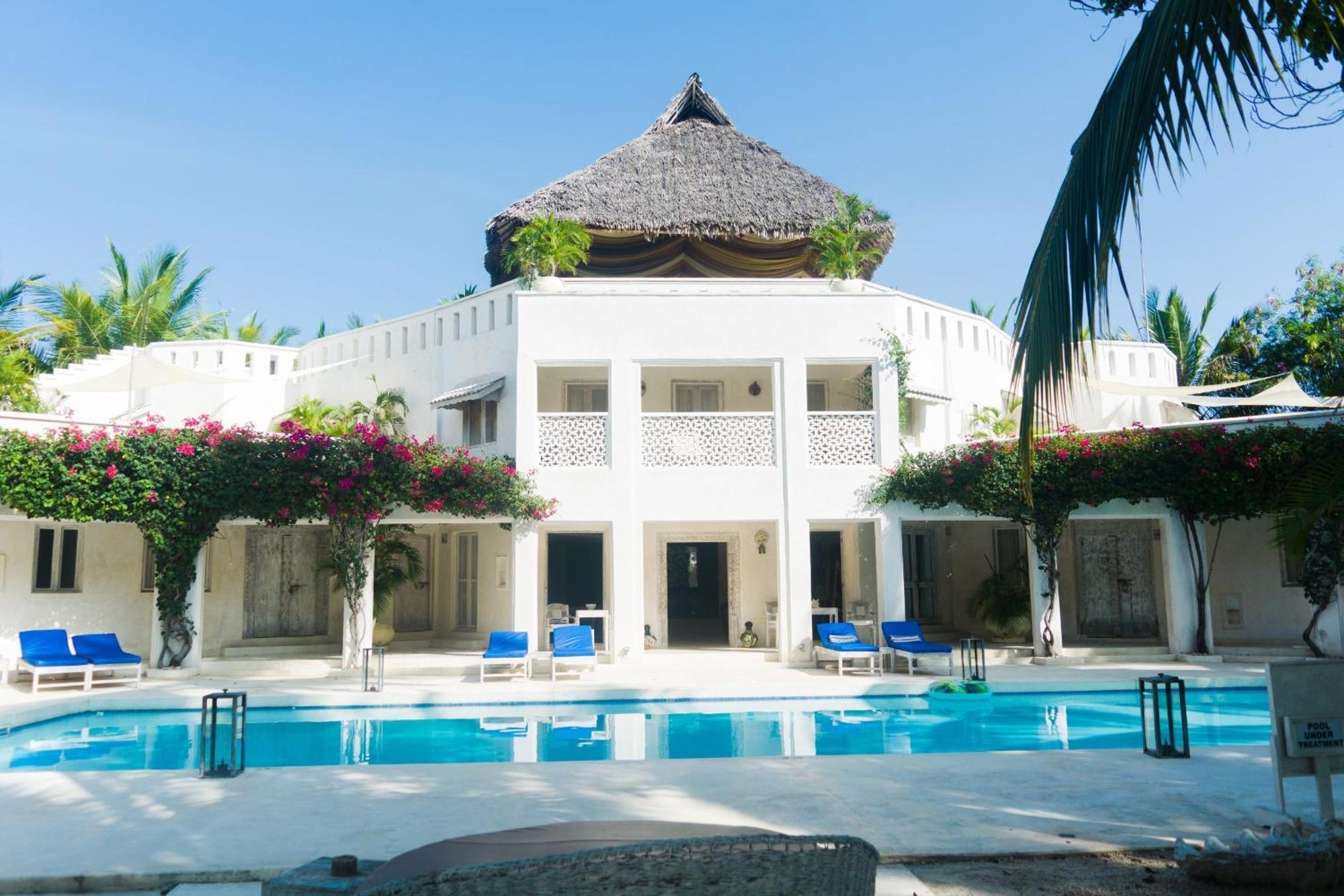 Junior Suite with Private Pool